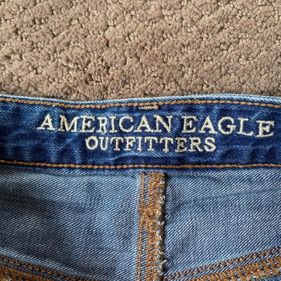 American eagle high rise embroidered denim shorts - Picture 3 of 5